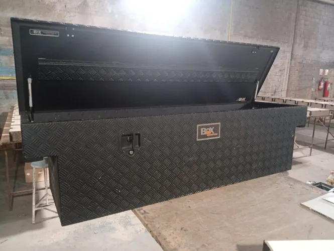 Caixa box para Dodge Ram 2012