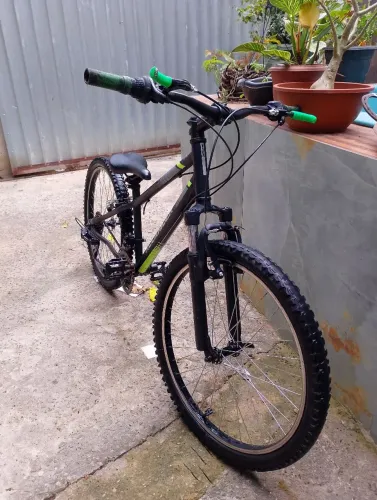 Bicicleta aro 24 rockrider ST500