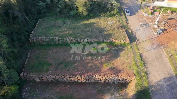TERRENO NO QUINTA DA SERRA NA LINHA IMPERIAL