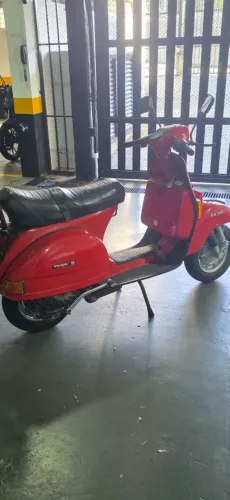 Vespa px 200 elestart placa preta