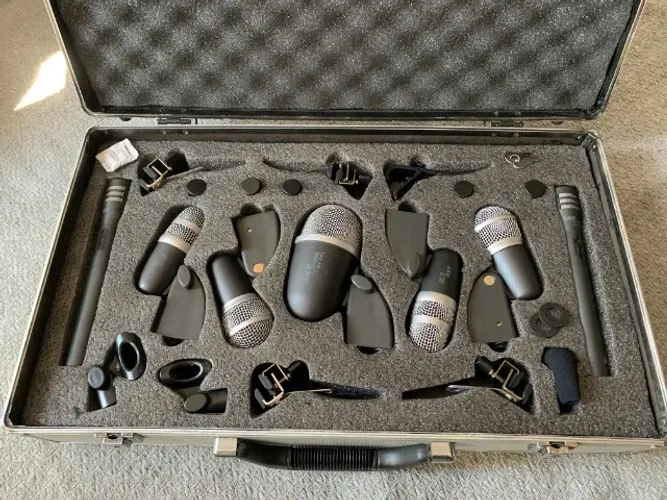 Kit 7 Microfones SKP para bateria, muito novo