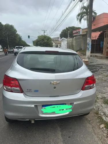 Chevrolet Onix JOY Hatch 1.0 8V Flex Mec. 4P 2018