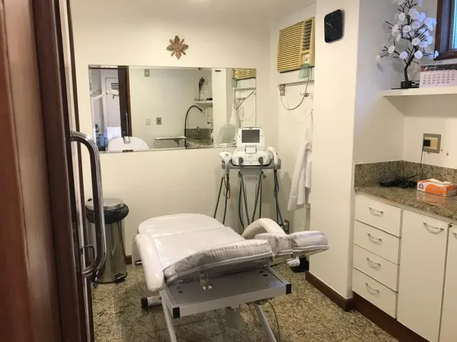 Clínica/consultório totalmente equipada e mobiliada. para aluguel 65m².  Nazaré - Belém - 