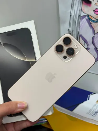 Vendo iPhone 16 pro max ( garantia pela Apple)