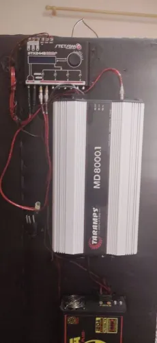 Vendo caixa de som amplificada de 7900 watts rms