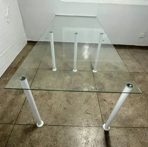 Mesa Grande de Vidro 2,40m x 1,00m - R$ 690