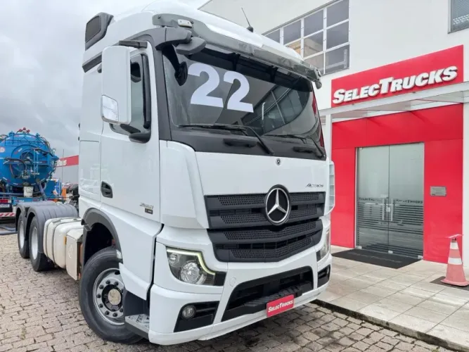 Mercedes-Benz Actros 2651 6x4.