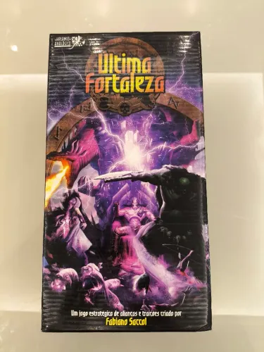Última Fortaleza Board Game
