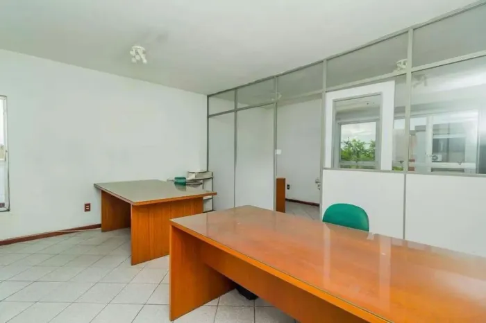 Sala Comercial Mobiliada 41 m² prédio com elevador, Av. Pernambuco  Navegantes