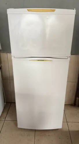 Geladeira dúplex brastemp 410 litros conservada funcionando perfeitamente