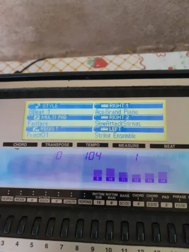 Teclado Yamaha psr740 
