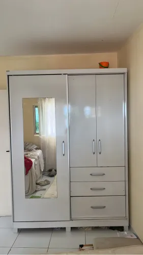 Guarda roupa