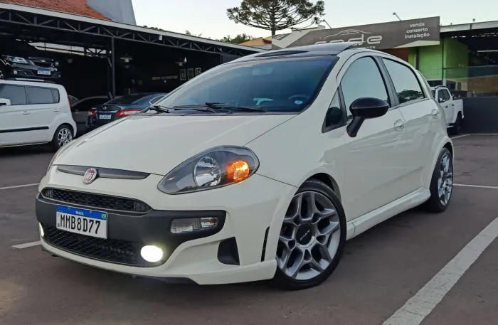 Fiat Punto Blackmotion 1.8 Flex 16V 5P. 2015