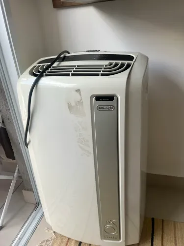 Ar Condicionado Portátil DeLonghi Pinguino 13.000 BTUs - Completo