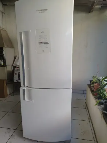 Geladeira inverse Brastemp 450L