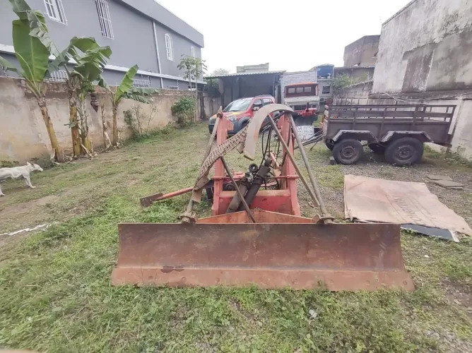 VENDO/TROCO UMA LÂMINA DIANTEIRA BALDAN COMPLETA,VALOR SIMBÓLICO.