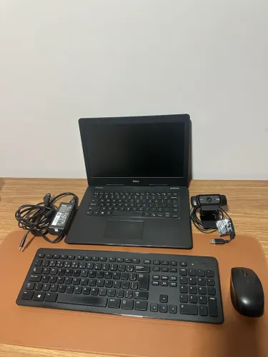 Notebook Dell Inspiron I5 com acessórios originais Dell