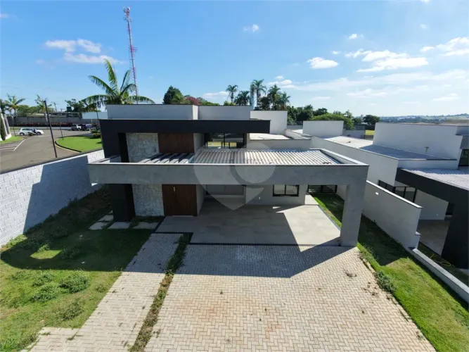 Casa à venda com 4 quartos no Condomínio São Patrick - Sorocaba/SP
