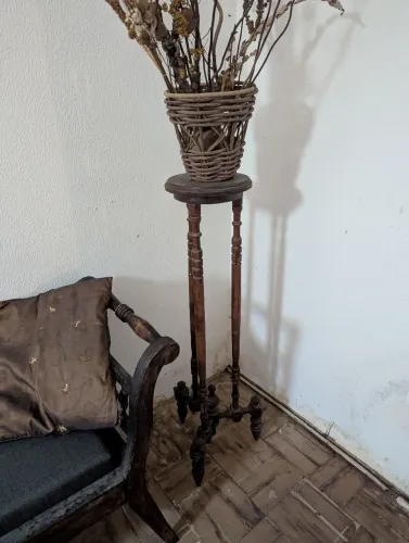 Pedestal/coluna colonial