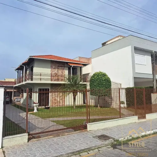Casa com 4 dormitórios a venda, 156,00 m² por R$ 1.015.000,00 Forquilhinha