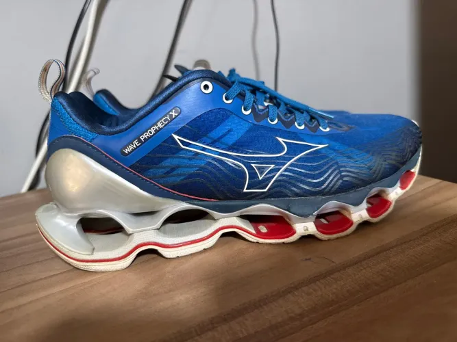 Mizuno Prophecy x