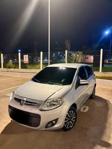 Fiat Palio Attractive 1.0 EVO Fire Flex 8V 5P 2013