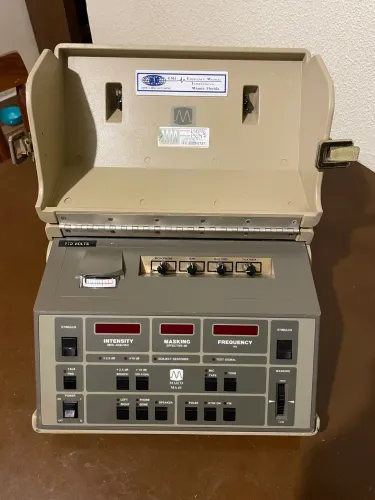Audiômetro MAICO MA41