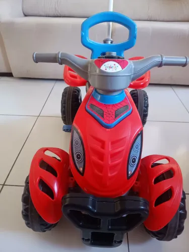 Quadriciclo infantil de passeio marca Maral