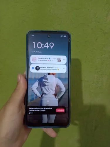 Vendo esse g04 pegando tudo normal só esse trinco que vc está vendo na foto