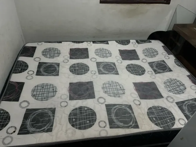 Cama Box Conjugada Casal - Ótima Estrutura para Base (Desapego)