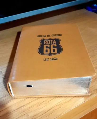 Bíblia de Estudo Rota 66: Uma Jornada Profunda pelas Escrituras. 