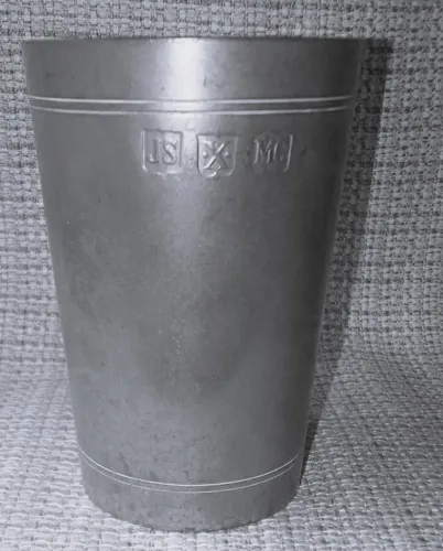 John Somers - Antigo copo cerveja vinho em estanho pewter - capacidade volume 350ml