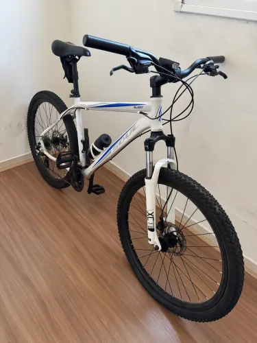 Bicicleta Aro 27,5 - Semi Nova