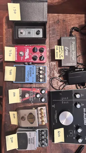 Conjunto de Pedais de Guitarra