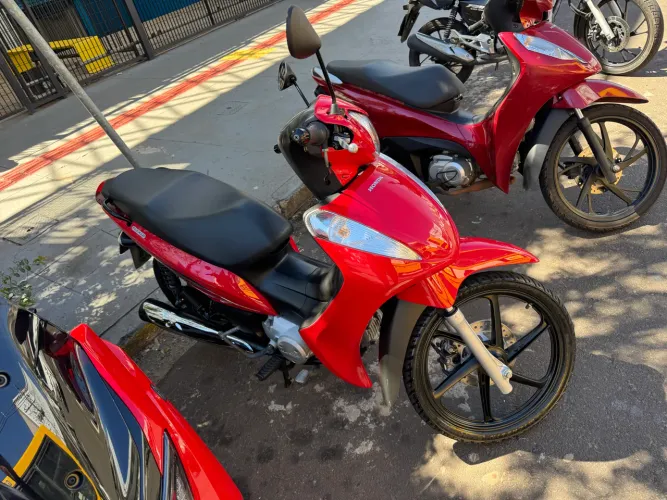 Biz 125 EX única dona