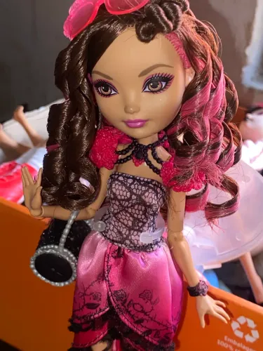 Briar Beauty w2 faltando apenas a meia calça