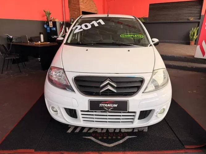 Citroen C3 Exclusive 1.4 Flex 8V 5P 2011