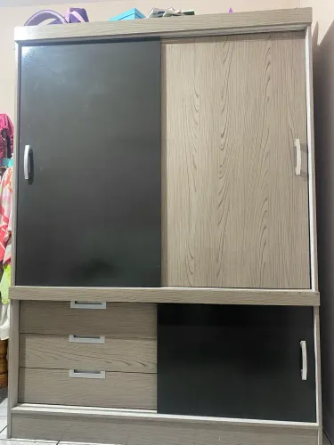 Vendo Guarda roupa usado 