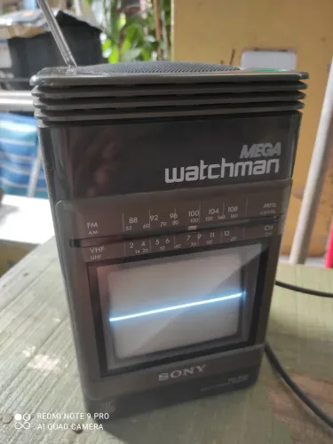 Televisão/rádio AM FM antiga,Leia: