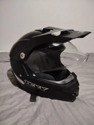 Capacete