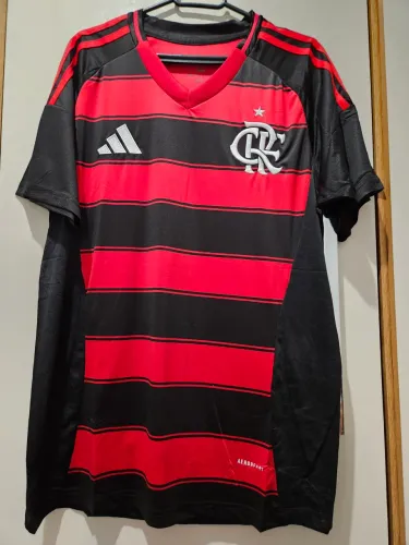 Camisa do Flamengo 2025 vermelha e preta