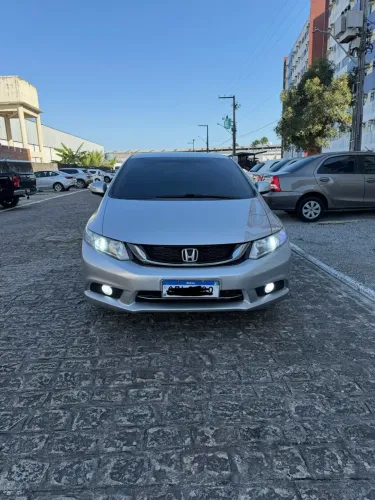 Honda Civic Sedan LXR 2.0 Flexone 16V Aut. 4P 2015