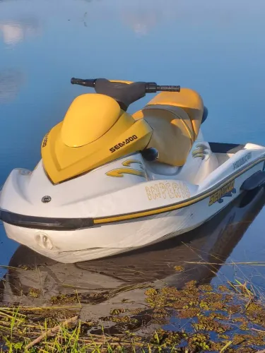 Jet ski