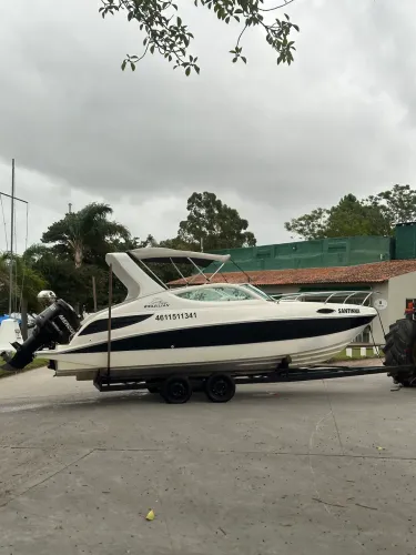 Lancha Brazilian Boat 230 Cabinada