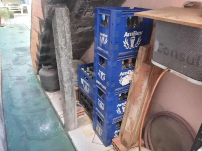 Caixas de Cerveja Ambev - Litrão e Garrafas 600 ml