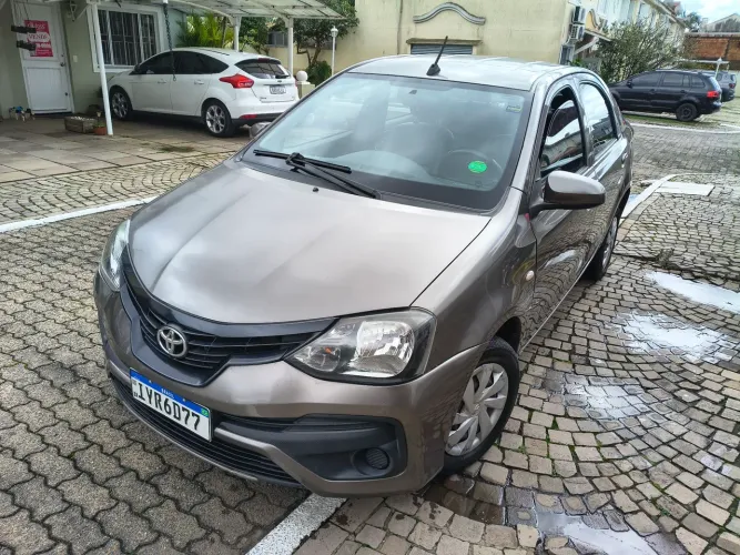 Toyota Etios X Sedan 1.5 Flex 16V 4P Aut. 2019