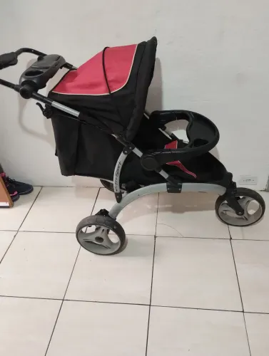 Vendo carinho de bebe