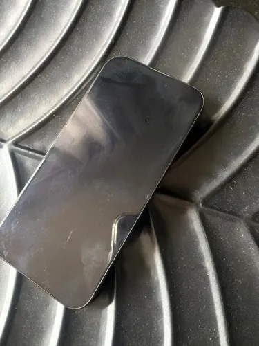 Iphone 15 pro usado impecável 