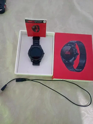 Vendo relógio ,vão com Caixa, carregador e manual