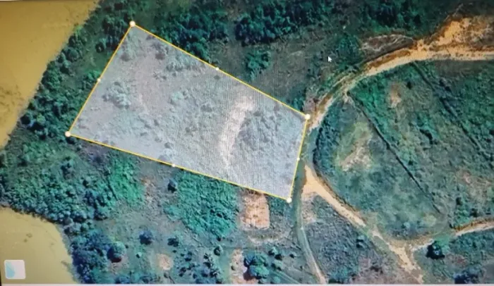 Excelente chácara 4.000m2 + 2.000 de área verde na represa da braúna Recreio e Laranjal